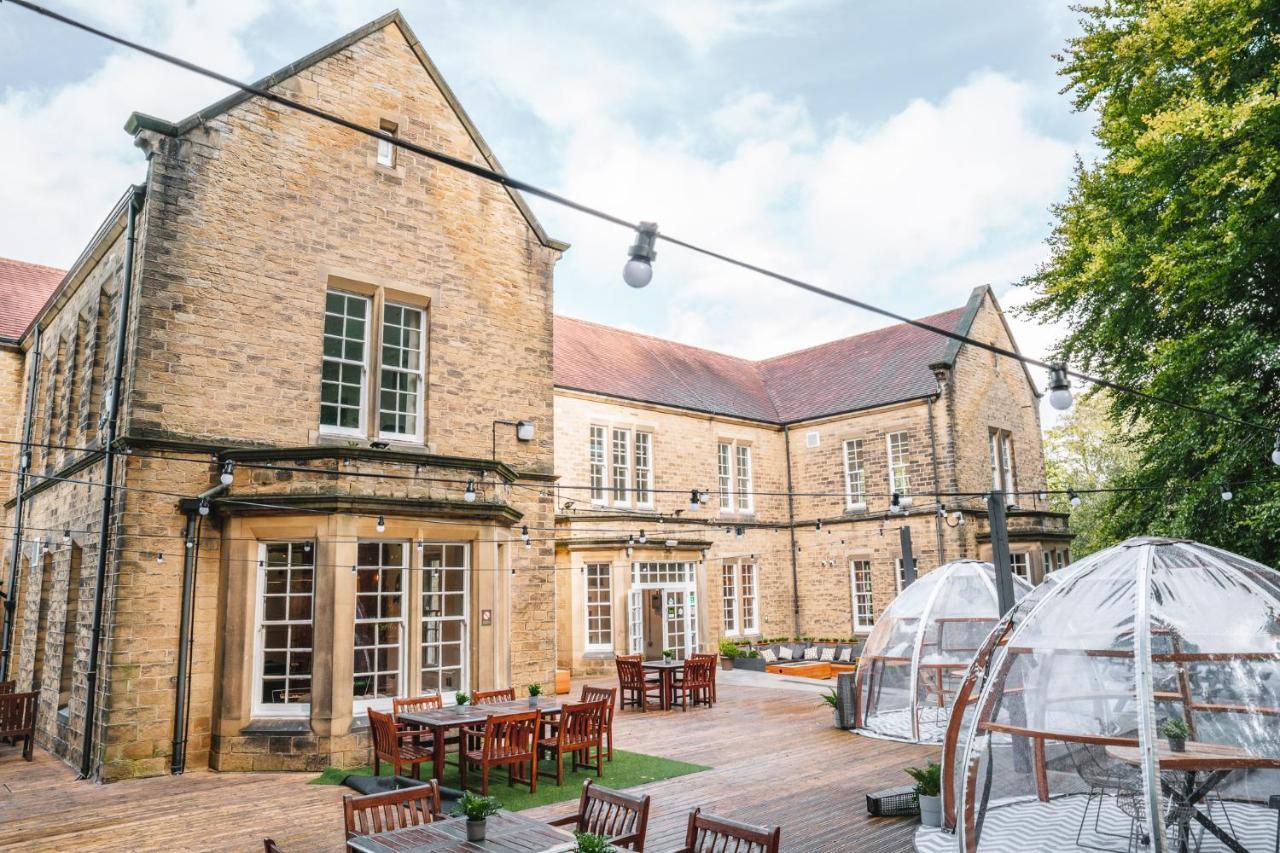 The Venue Serviced Apartments Huddersfield Esterno foto